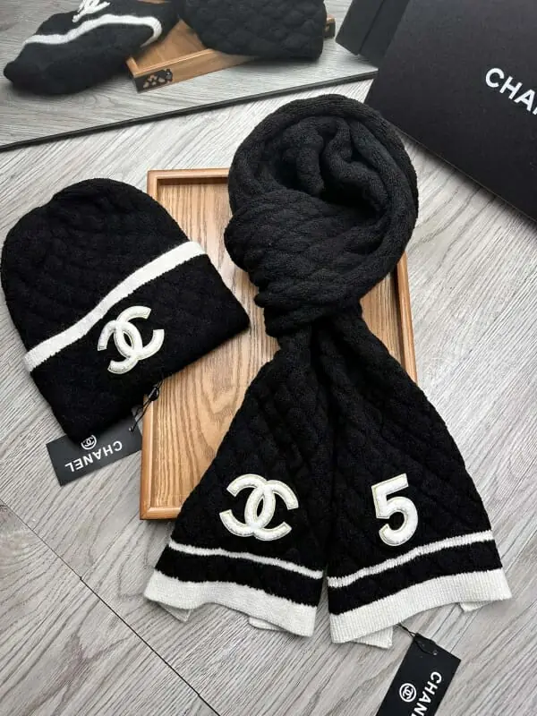 chanel hat and echapres set s_12553701